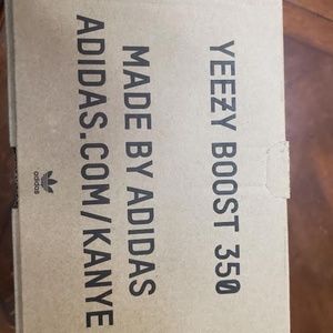 YEEZY BOOST 350